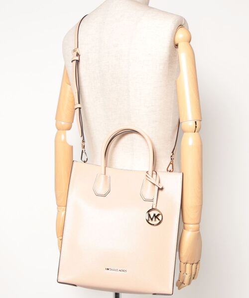 MICHAEL KORS(マイケルコース)の「MERCER NS ショッパートート ミディアム(トートバッグ・レディース・ベージュ系・FREE)」の5枚目の写真