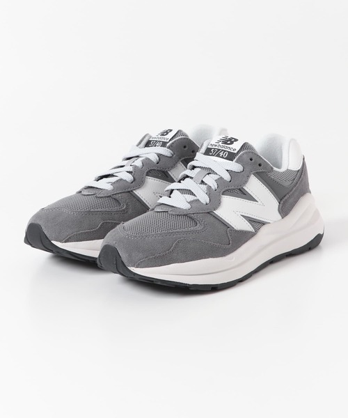 URBAN RESEARCH DOORS(アーバンリサーチドアーズ)の「NEW BALANCE M5740(スニーカー・メンズ・グレー・26/27/28)」の1枚目の写真