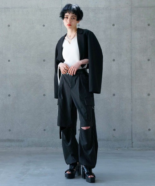 PAGEBOY(ページボーイ)の「シームレスカップ付きタンク(タンクトップ・レディース・イエロー/ブラック/チャコールグレー/オフホワイト・FREE)」の22枚目の写真