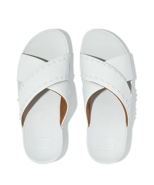 fitflop（フィットフロップ）の「【fitflop】フィットフロップ LULU RUBBER-STUD LEATHER CROSS SLIDES（サンダル・レディース・ピンク/ブラック/ライトブルー・US6/US7/US8/US5）」の8枚目の写真