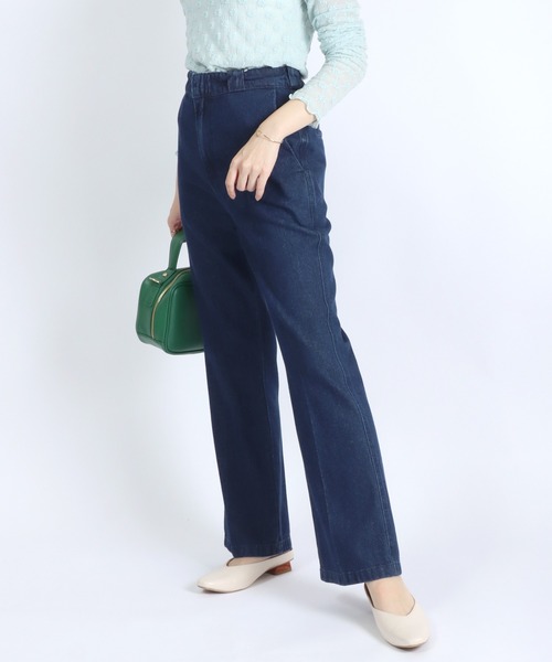 Dickies(ディッキーズ)の「Dickies(ディッキーズ)ツイルイージーフレアパンツ/カラーパンツ レディース(チノパンツ・レディース・アイボリー/ブラック/ストライプ/ベージュ/インディゴブルー・M/L)」の18枚目の写真