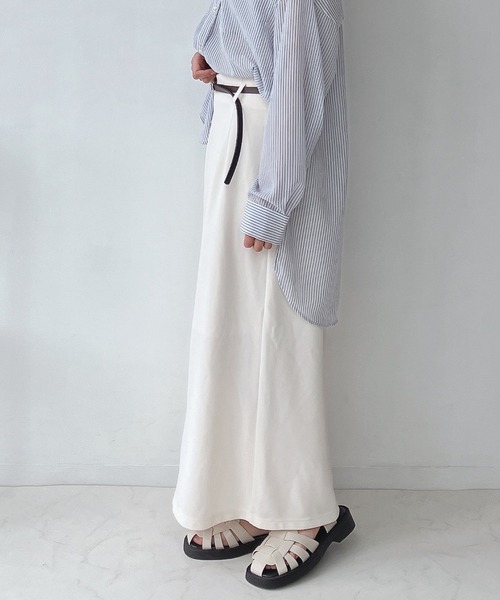 AS KNOW AS plus（アズノゥアズプラス）の「○リバーシブルベルト付きリップルナロースカート（スカート・レディース・ブラック/グレイッシュベージュ/グリーン/アイボリー/ベージュ系/ボルドー/モカ・FREE）」の16枚目の写真