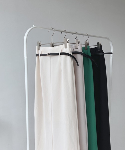 AS KNOW AS plus（アズノゥアズプラス）の「○リバーシブルベルト付きリップルナロースカート（スカート・レディース・ブラック/グレイッシュベージュ/グリーン/アイボリー/ベージュ系/ボルドー/モカ・FREE）」の20枚目の写真