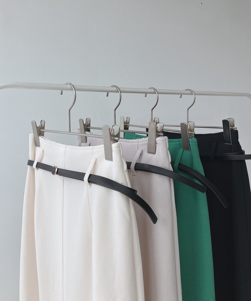 AS KNOW AS plus（アズノゥアズプラス）の「○リバーシブルベルト付きリップルナロースカート（スカート・レディース・ブラック/グレイッシュベージュ/グリーン/アイボリー/ベージュ系/ボルドー/モカ・FREE）」の17枚目の写真