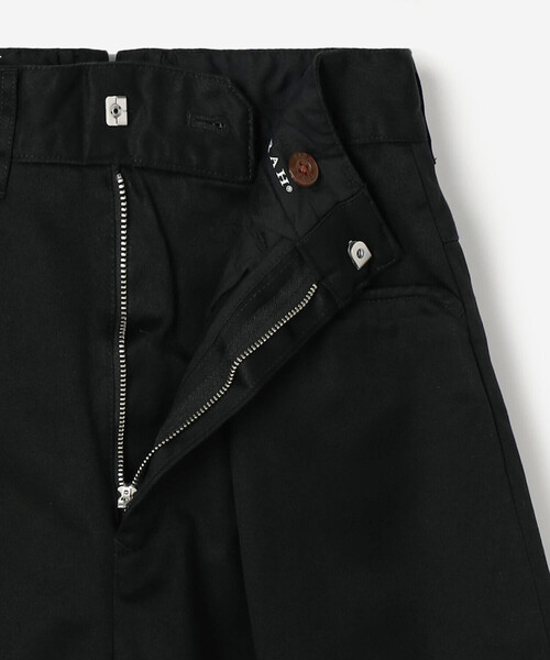 FARAH コットンタックワイドショーツ FARAH（ファーラー）の「FARAH | コットン タックワイドショーツ