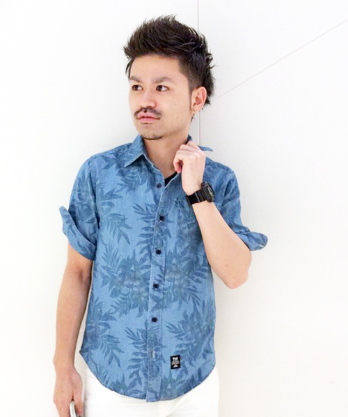 VENCEEXCHANGE(ヴァンスエクスチェンジ)の「デニム花柄総プリントシャツ5LS(シャツ/ブラウス・メンズ・ブルー・SMALL/LARGE/MEDIUM)」の1枚目の写真