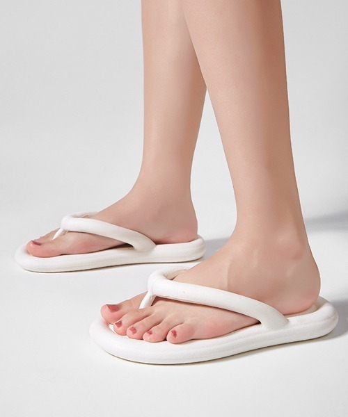 Fun & Daily（ファンアンドデイリー）の「Color Volume Sandals（サンダル・レディース・ピンク/ブラック/グリーン/ホワイト・LARGE/MEDIUM）」の2枚目の写真