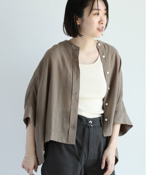 cepo（セポ）の「バンドカラー ドルマンスリーブシャツ（シャツ/ブラウス・レディース・ベージュ/オフホワイト/モカ/ブラウン・M）」の3枚目の写真