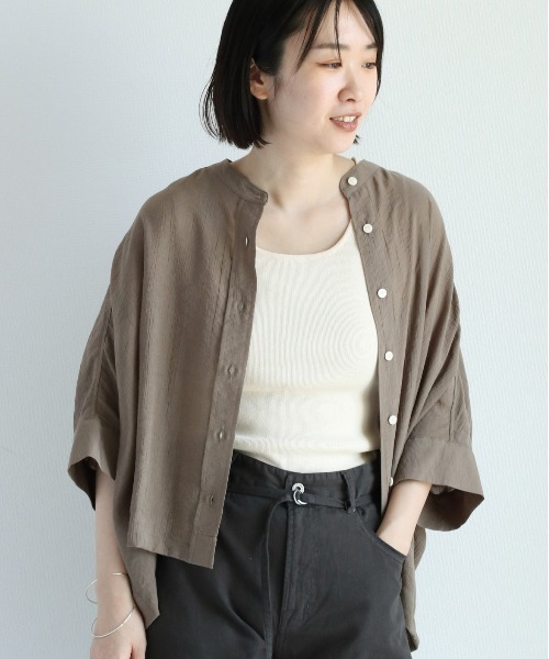 cepo（セポ）の「バンドカラー ドルマンスリーブシャツ（シャツ/ブラウス・レディース・ベージュ/オフホワイト/モカ/ブラウン・M）」の5枚目の写真