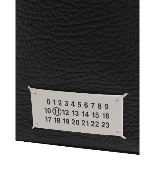 Maison Margiela（メゾンマルジェラ）の「5AC BUCKET SMALL（ショルダーバッグ・メンズ・ブラック・UNI）」の4枚目の写真