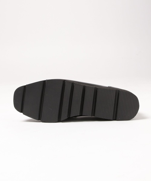 Elura（エルーラ）の「ふかふかFIT厚底ローファー（ローファー・レディース・ブラック/アイボリー・MEDIUM/LARGE）」の6枚目の写真