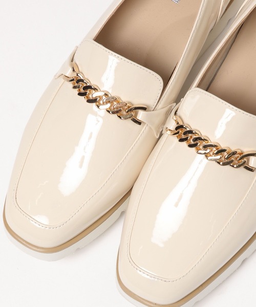 Elura（エルーラ）の「ふかふかFIT厚底ローファー（ローファー・レディース・ブラック/アイボリー・MEDIUM/LARGE）」の14枚目の写真