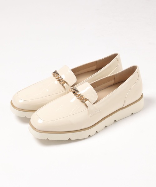 Elura（エルーラ）の「ふかふかFIT厚底ローファー（ローファー・レディース・ブラック/アイボリー・MEDIUM/LARGE）」の15枚目の写真