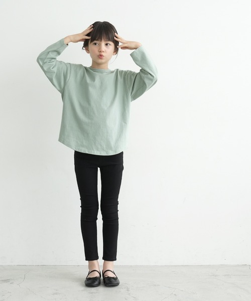 coca（coca）（コカ）の「キッズ ゆるシルエット長袖無地Tシャツ（Tシャツ/カットソー・キッズ・ブラウン/ラベンダー/アイボリー/ライトブルー・100/110/120/130/140）」の5枚目の写真