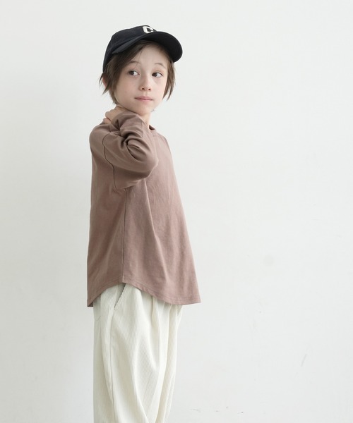 coca（coca）（コカ）の「キッズ ゆるシルエット長袖無地Tシャツ（Tシャツ/カットソー・キッズ・ブラウン/ラベンダー/アイボリー/ライトブルー・100/110/120/130/140）」の9枚目の写真