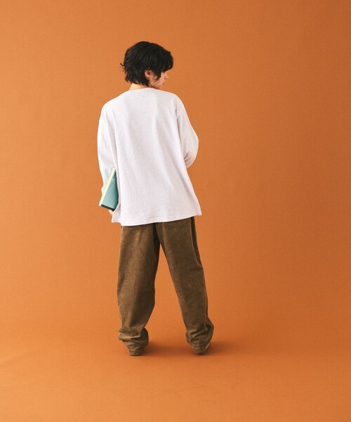 TOWNCRAFT(タウンクラフト)の「TOWN CRAFT/タウンクラフト 別注 ワンポイントクルーネック ロングスリーブ ポケットTシャツ(Tシャツ/カットソー・メンズ・アッシュグレー/ホワイト/ブラック/グリーン・SMALL/MEDIUM/LARGE)」の19枚目の写真