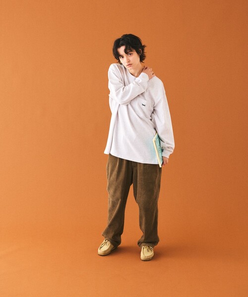 TOWNCRAFT(タウンクラフト)の「TOWN CRAFT/タウンクラフト 別注 ワンポイントクルーネック ロングスリーブ ポケットTシャツ(Tシャツ/カットソー・メンズ・アッシュグレー/ホワイト/ブラック/グリーン・SMALL/MEDIUM/LARGE)」の21枚目の写真