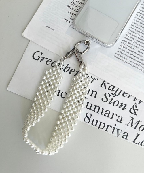 Me%（ミィパーセント）の「【ストラップシート付き】フラットアミハンドルストラップ  972650（スマホグッズ・レディース・シルバー/ゴールド/アイボリー・FREE）」の2枚目の写真