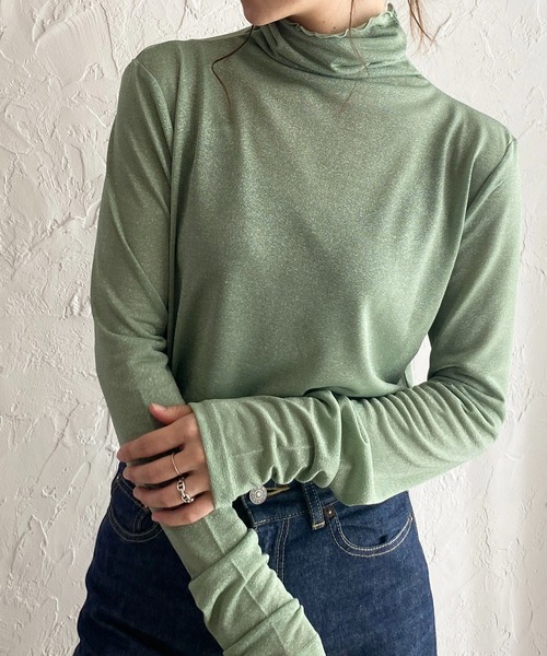 She's Closet(シーズクローゼット)の「メロウハイネック長袖グリッターラメトップス(Tシャツ/カットソー・レディース・ブラック×ゴールド/ピンク/グリーン/グレー×ホワイト/ライトベージュ/ブラック×シルバー/グリーン系その他・FREE)」の6枚目の写真