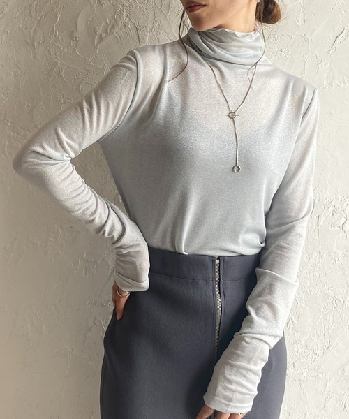 She's Closet(シーズクローゼット)の「メロウハイネック長袖グリッターラメトップス(Tシャツ/カットソー・レディース・ブラック×ゴールド/ピンク/グリーン/グレー×ホワイト/ライトベージュ/ブラック×シルバー/グリーン系その他・FREE)」の4枚目の写真