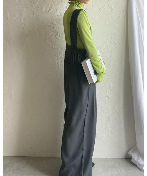 She's Closet(シーズクローゼット)の「メロウハイネック長袖グリッターラメトップス(Tシャツ/カットソー・レディース・ブラック×ゴールド/ピンク/グリーン/グレー×ホワイト/ライトベージュ/ブラック×シルバー/グリーン系その他・FREE)」の19枚目の写真