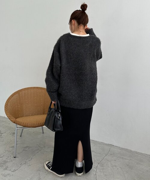 DISCOAT（ディスコート）の「【WEB限定】ダブルジャガードアーチロゴニット《ユニセックス》（ニット/セーター・レディース・ブラウン/ベージュ/チャコールグレー・FREE）」の11枚目の写真