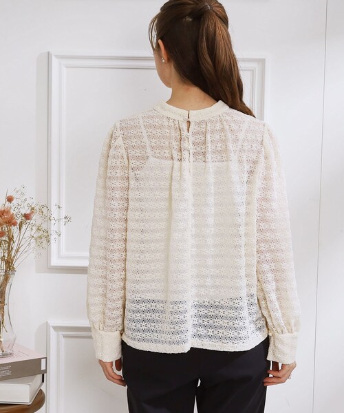 couture brooch（クチュールブローチ）の「◆モールレース前後2wayブラウス（シャツ/ブラウス・レディース・アイボリー・38/42）」の12枚目の写真