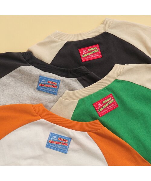 BREEZE(ブリーズ)の「【WEB限定】ラグランロゴTシャツ(Tシャツ/カットソー・キッズ・チャコール/グリーン/アイボリー/グレー・100/90/130/120/110/80/140)」の6枚目の写真