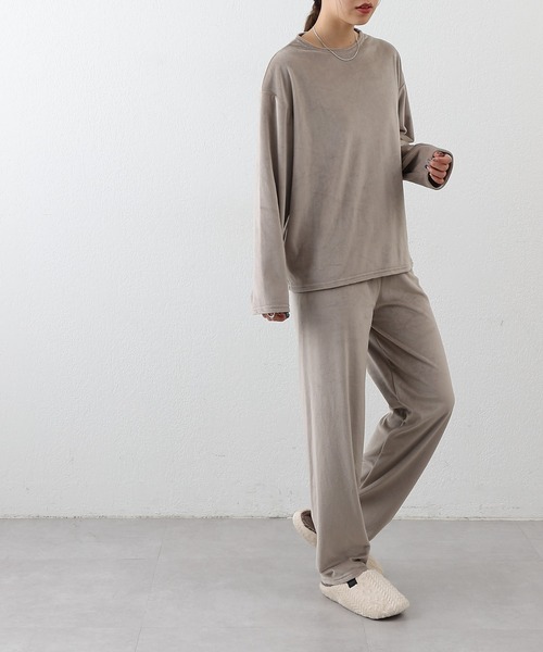 COLONY 2139(コロニートゥーワンスリーナイン)の「ベロア風パジャマ(ルームウェア/パジャマ・レディース・ネイビー/ダークグレー/グレイッシュベージュ・FREE)」の14枚目の写真