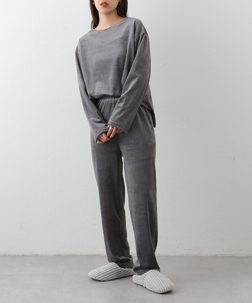 COLONY 2139(コロニートゥーワンスリーナイン)の「ベロア風パジャマ(ルームウェア/パジャマ・レディース・ネイビー/ダークグレー/グレイッシュベージュ・FREE)」の6枚目の写真