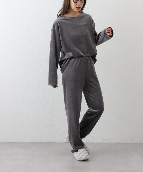 COLONY 2139(コロニートゥーワンスリーナイン)の「ベロア風パジャマ(ルームウェア/パジャマ・レディース・ネイビー/ダークグレー/グレイッシュベージュ・FREE)」の8枚目の写真