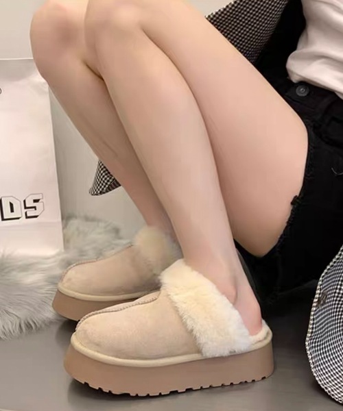 shopnikoniko(ショップニコニコ)の「ムートン スリッポン 厚底 スリッパ ムートンサンダル ムートンサボ(スリッポン・レディース・アイボリー/ブラック/キャメル・23.5/24/23)」の9枚目の写真