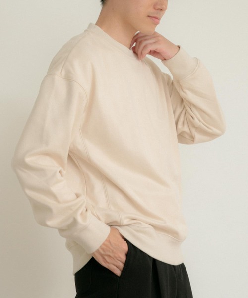 ITEMS URBANRESEARCH（アイテムズ アーバンリサーチ）の「裏フリースフェイクスウェード プルオーバー（その他トップス・メンズ・ブラック/アイボリー/レッド/ブルー・LARGE/MEDIUM）」の2枚目の写真