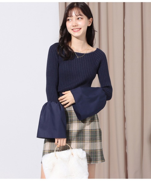 CHILLE（チル）の「袖切り替え ベルスリーブ ニット（ニット/セーター・レディース・ネイビー/グレー・FREE）」の9枚目の写真