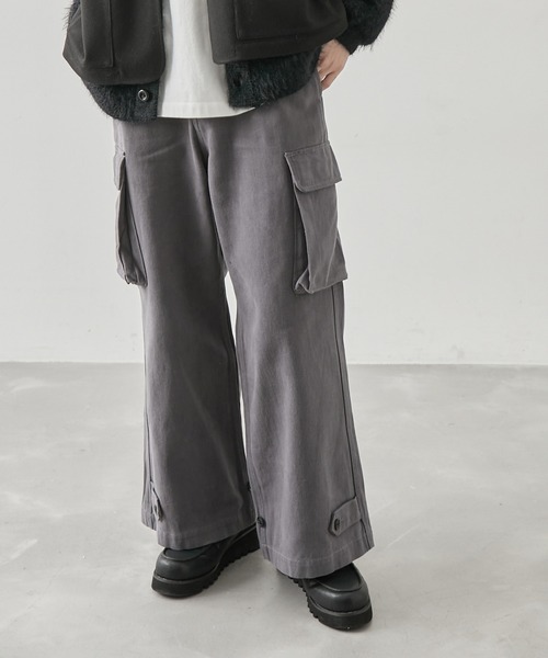 JUNRED(ジュンレッド)の「ユーロミリタリーカーゴフレアパンツ(カーゴパンツ・メンズ・ブラック/チャコールグレー/オフホワイト・L/M/S)」の7枚目の写真