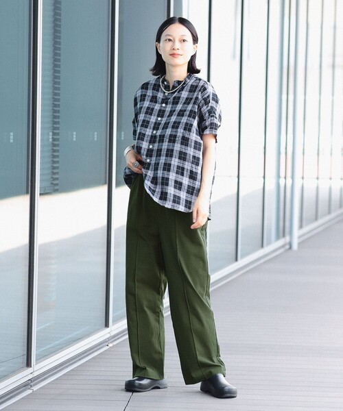 BEAMS BOY(ビームスボーイ)の「リネン チェック スタンドカラー シャツ(シャツ/ブラウス・レディース・ブルー/ブラック/ブラウン・ONE SIZE)」の4枚目の写真