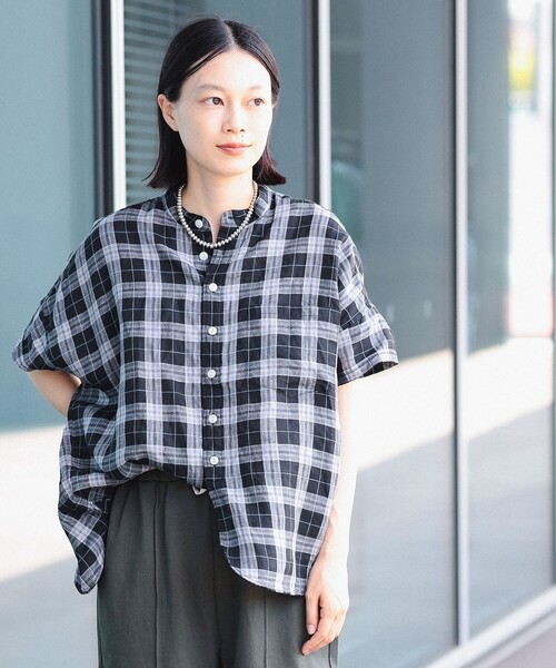 BEAMS BOY(ビームスボーイ)の「リネン チェック スタンドカラー シャツ(シャツ/ブラウス・レディース・ブルー/ブラック/ブラウン・ONE SIZE)」の7枚目の写真