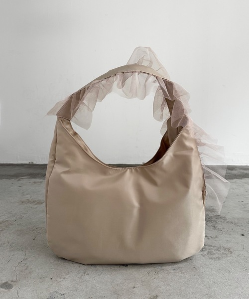 AT CREATION（アットクリエイション）の「EM:AT CREATION スコピエンショルダー チュールショルダーバッグ（ショルダーバッグ・レディース・アイボリー/ブラック/カーキ・FREE）」の16枚目の写真