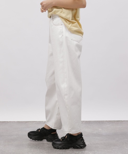 LAKOLE（ラコレ）の「カーブシルエットカツラギパンツ/ 112094（その他パンツ・レディース・オフホワイト/チャコールグレー・SMALL/MEDIUM/LARGE）」の8枚目の写真