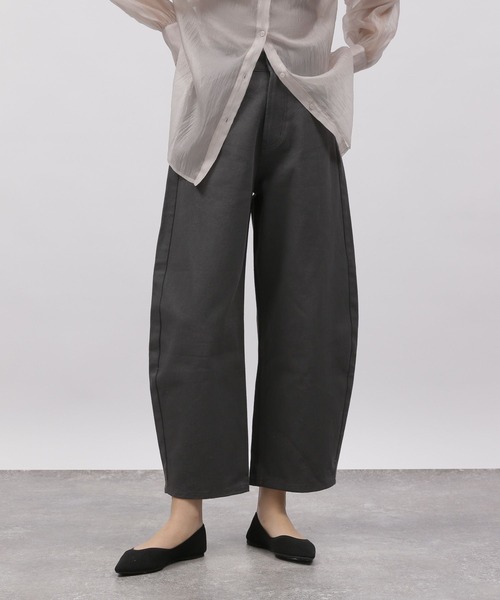 LAKOLE（ラコレ）の「カーブシルエットカツラギパンツ/ 112094（その他パンツ・レディース・オフホワイト/チャコールグレー・SMALL/MEDIUM/LARGE）」の14枚目の写真