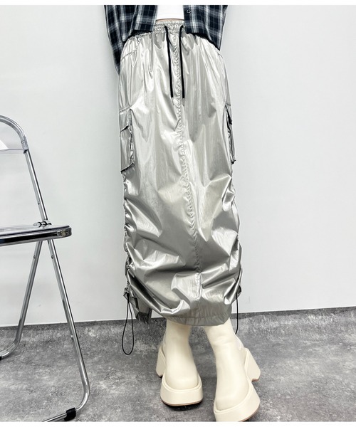 ANAP（アナップ）の「メタリックタフタ サイドシャーリング ロングスカート（スカート）」