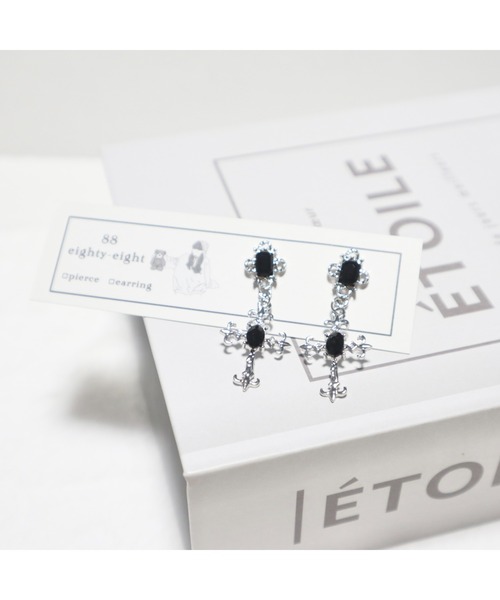 tone（トーン）の「【88eighty-eight】ゴシッククロスドロップブラックピアス【import】(MA)（ピアス（両耳用）・レディース・ブラック・FREE）」の5枚目の写真
