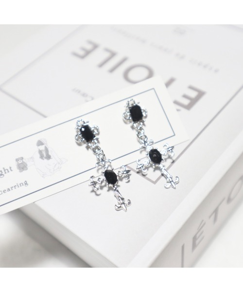 tone（トーン）の「【88eighty-eight】ゴシッククロスドロップブラックピアス【import】(MA)（ピアス（両耳用）・レディース・ブラック・FREE）」の3枚目の写真