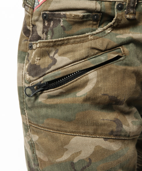 Denim & Supply Ralph Lauren（デニムアンドサプライラルフローレン）の「スリムフィット キャモ バイカー ジーンズ（デニムパンツ・メンズ・グリーン系その他・28/30/29/30/30/32/30/30/32/32/31/32/34/32/31/30/33/32/36/32/27/32/27/30/33/30/29/32/32/30/28/32）」の10枚目の写真