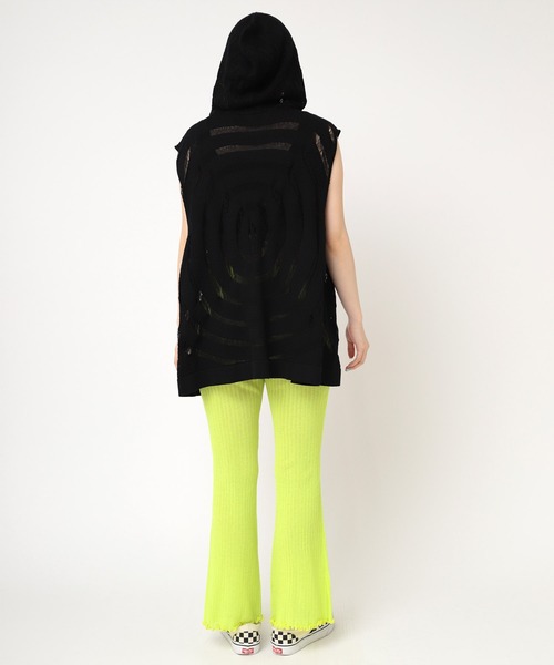 RNA（アールエヌエー）の「K2676 うずまきノースリフーディー（タンクトップ・レディース・ブラック/ピンク/ホワイト・MEDIUM）」の10枚目の写真