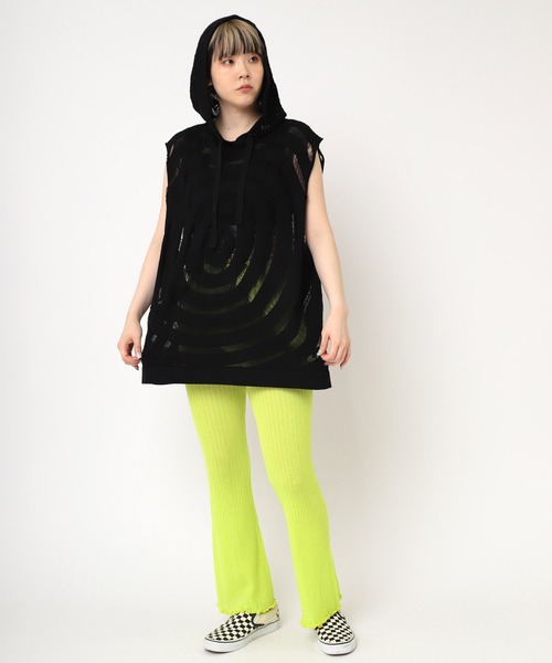 RNA（アールエヌエー）の「K2676 うずまきノースリフーディー（タンクトップ・レディース・ブラック/ピンク/ホワイト・MEDIUM）」の8枚目の写真