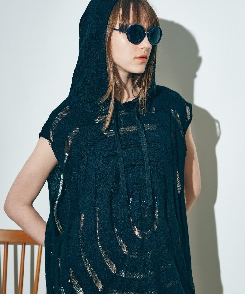 RNA（アールエヌエー）の「K2676 うずまきノースリフーディー（タンクトップ・レディース・ブラック/ピンク/ホワイト・MEDIUM）」の20枚目の写真