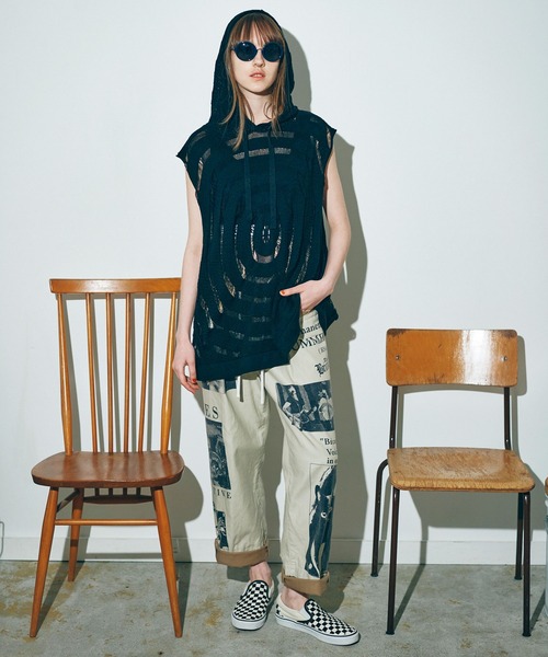 RNA（アールエヌエー）の「K2676 うずまきノースリフーディー（タンクトップ・レディース・ブラック/ピンク/ホワイト・MEDIUM）」の22枚目の写真