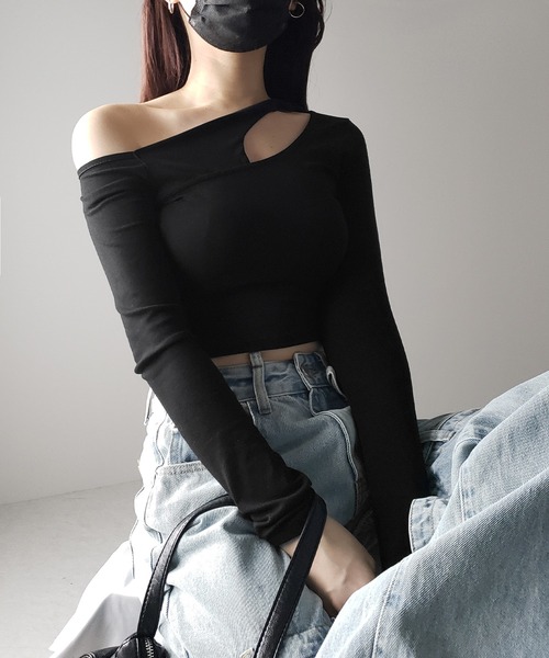 me+em select(ミームセレクト)の「【 3color 】ワンショルダーカットアウトショートカットソートップス / one shoulder cutout short cutsew tops ※※(Tシャツ/カットソー・レディース・ホワイト/グレー/ブラック・FREE)」の8枚目の写真