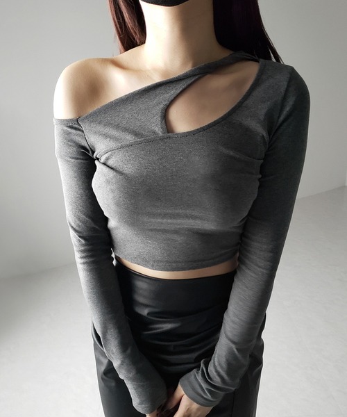 me+em select(ミームセレクト)の「【 3color 】ワンショルダーカットアウトショートカットソートップス / one shoulder cutout short cutsew tops ※※(Tシャツ/カットソー・レディース・ホワイト/グレー/ブラック・FREE)」の13枚目の写真